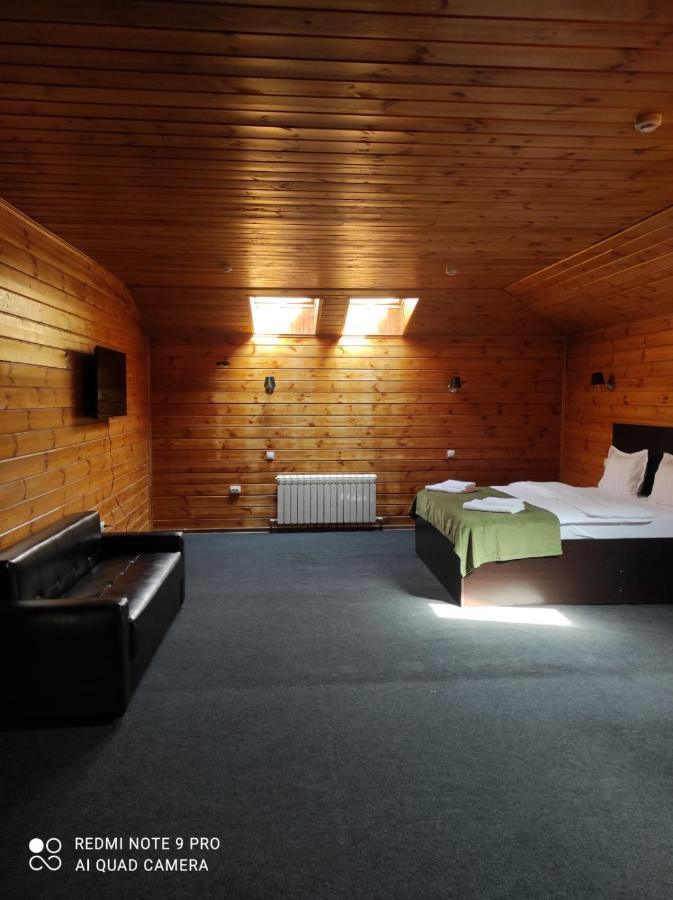 Pride Hotel Тараз Екстер'єр фото