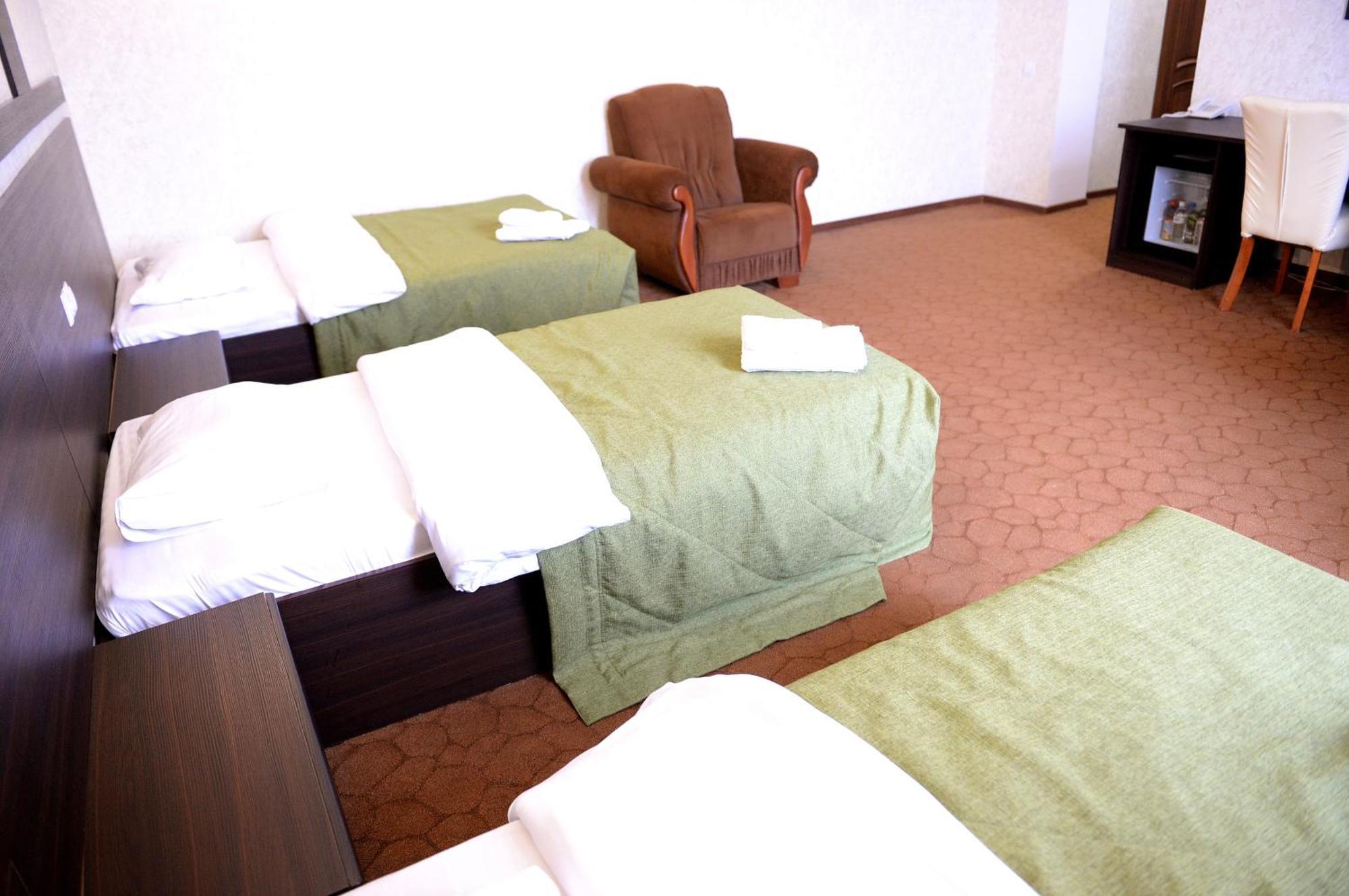 Pride Hotel Тараз Екстер'єр фото